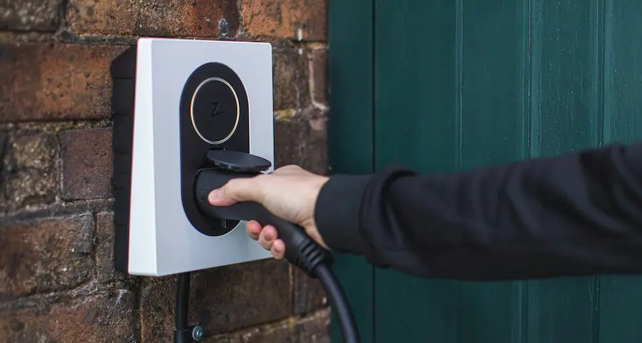 exemples d'une borne de recharge installée en Corse